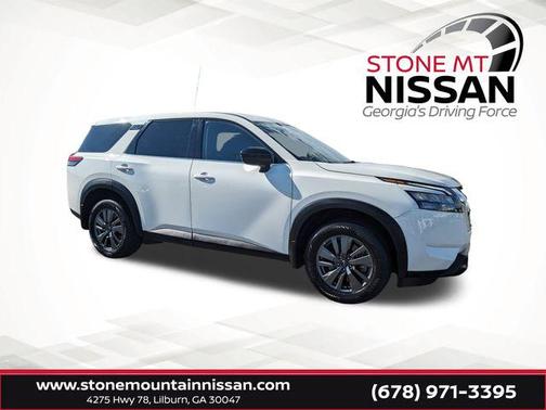 2024 Nissan Pathfinder S FWD