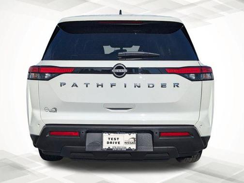 2024 Nissan Pathfinder S FWD