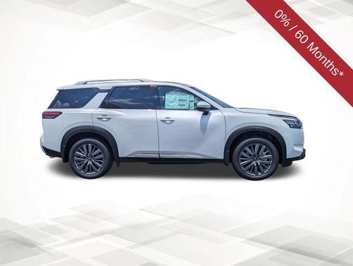 2025 Nissan Pathfinder SL FWD