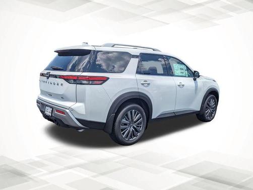 2025 Nissan Pathfinder SL FWD