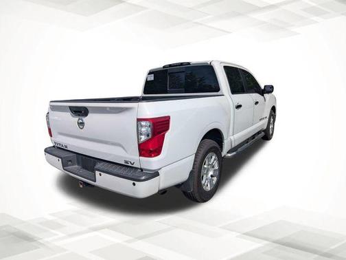 Glacier White 2018 Nissan Titan SV