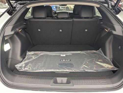 2026 Nissan Leaf PLAT+