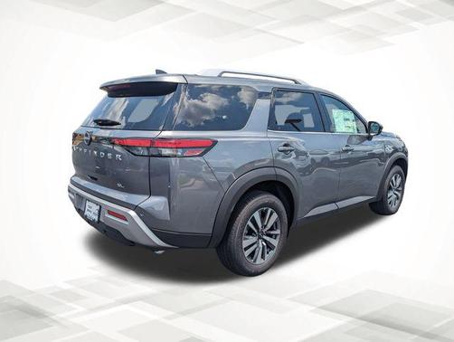 2025 Nissan Pathfinder SL FWD
