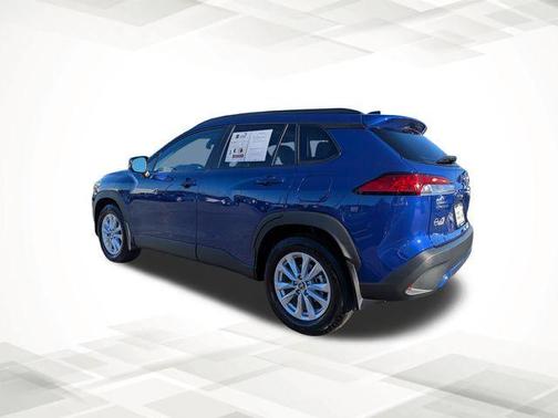 2025 Toyota Corolla Cross LE