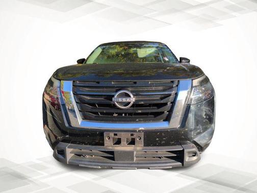 2022 Nissan Pathfinder S