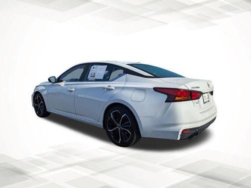 2023 Nissan Altima SR FWD