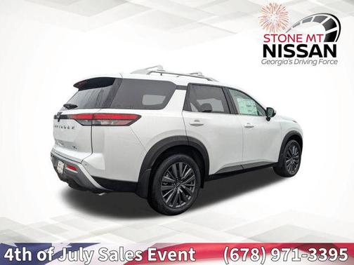 2025 Nissan Pathfinder SL FWD