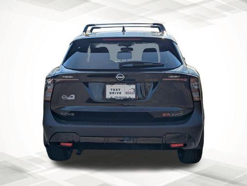 Super Black 2026 Nissan Kicks SR