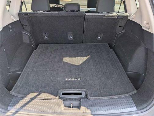 Black 2021 Nissan Rogue SV