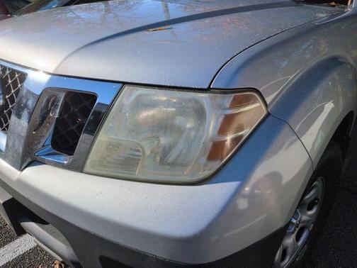 2011 Nissan Frontier S