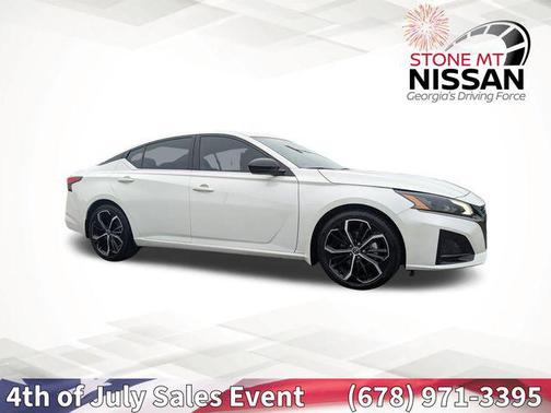 2023 Nissan Altima SR FWD