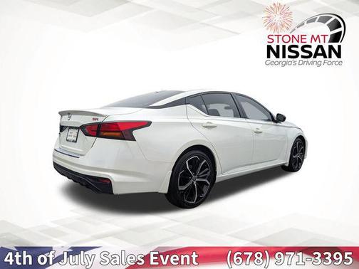 2023 Nissan Altima SR FWD