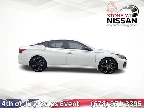 2023 Nissan Altima SR FWD