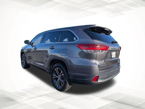 2017 Toyota Highlander LE Plus