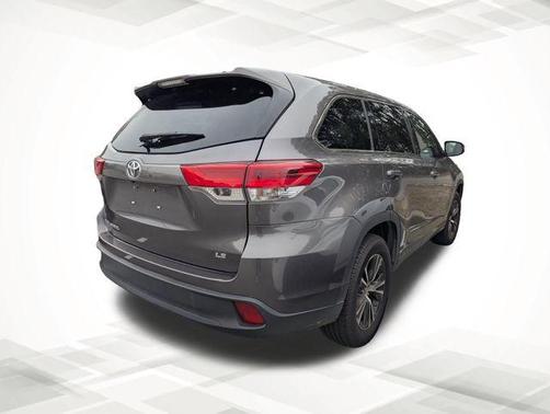 2017 Toyota Highlander LE Plus