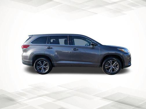 2017 Toyota Highlander LE Plus