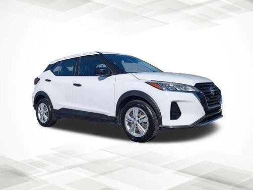 2022 Nissan Kicks S