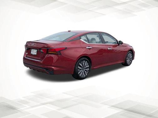 Scarlet Ember 2023 Nissan Altima 2.5 SV