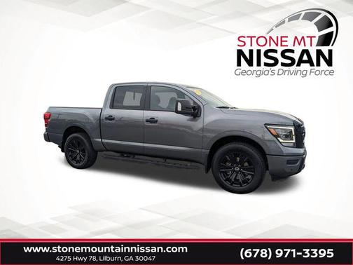 2023 Nissan Titan SV