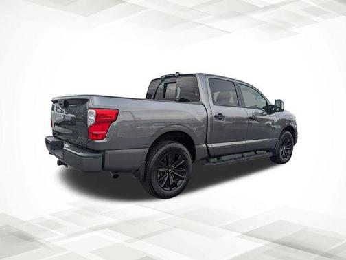 2023 Nissan Titan SV