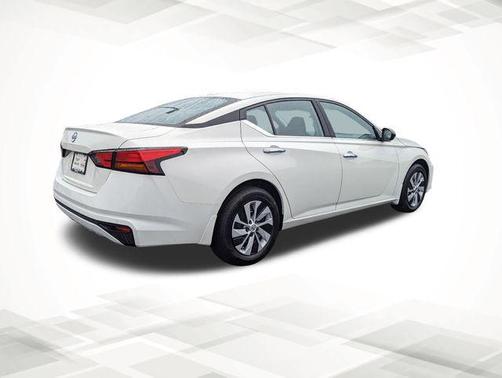 2025 Nissan Altima S FWD