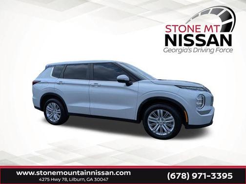 2023 Mitsubishi Outlander ES