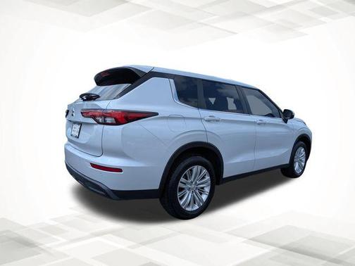 2023 Mitsubishi Outlander ES