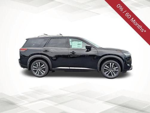 2025 Nissan Pathfinder Platinum FWD