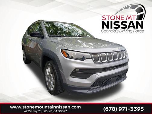 2022 Jeep Compass Latitude Lux