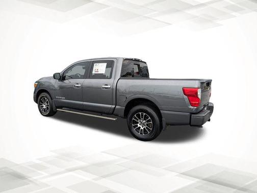 2021 Nissan Titan SV