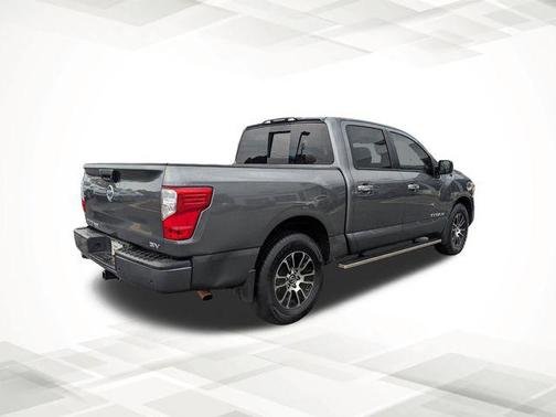 2021 Nissan Titan SV