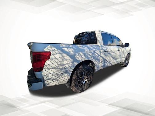 2019 Nissan Titan SV