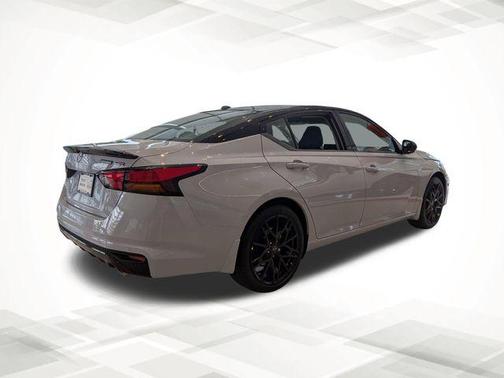 Super Black 2026 Nissan Altima SR