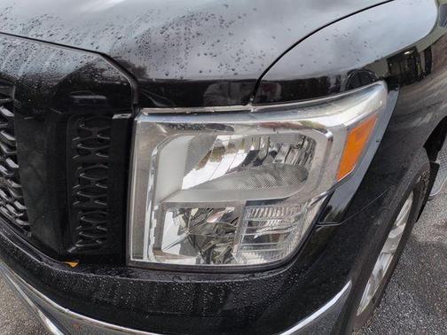 2019 Nissan Titan SV