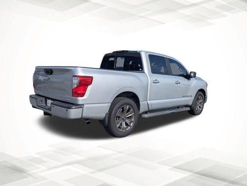 2018 Nissan Titan SV