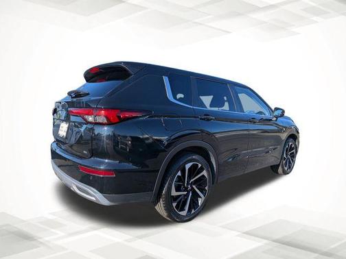 2024 Mitsubishi Outlander SE Black Edition