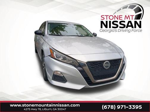 2020 Nissan Altima SR FWD