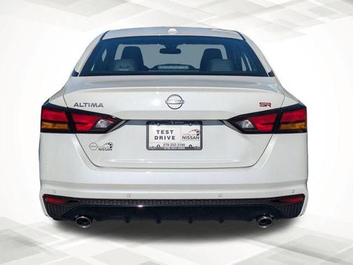 2025 Nissan Altima SR