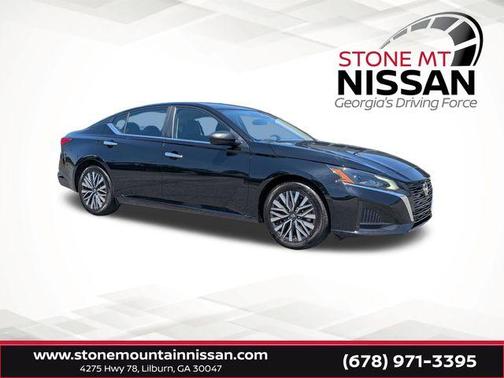 Super Black 2024 Nissan Altima 2.5 SV