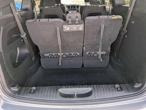 Billet Silver Metallic Clearcoat 2019 Chrysler Pacifica Touring Plus