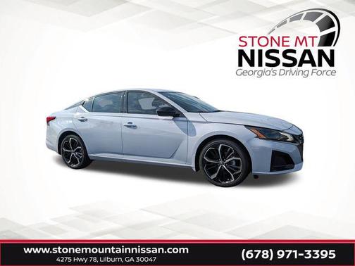 2025 Nissan Altima SR FWD