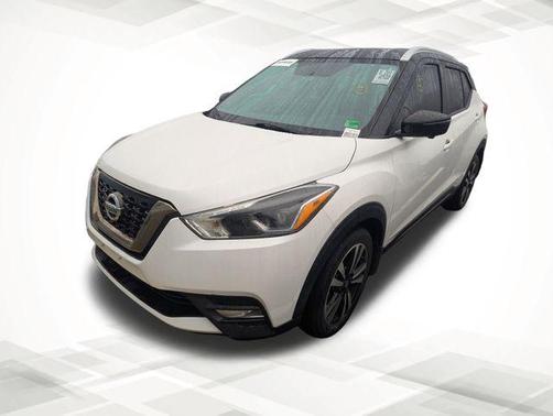 2019 Nissan Kicks SR
