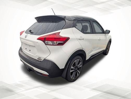 2019 Nissan Kicks SR