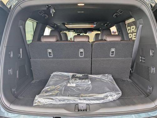 2026 Nissan Armada Platinum