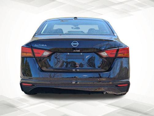 2025 Nissan Altima S FWD