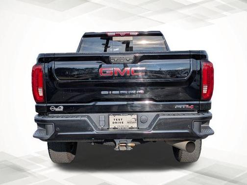2022 GMC Sierra 2500 AT4