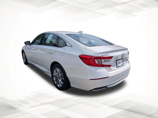 Platinum White Pearl 2018 Honda Accord LX