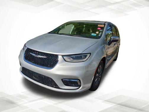 2023 Chrysler Pacifica Hybrid Limited
