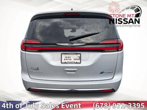 2023 Chrysler Pacifica Hybrid Limited