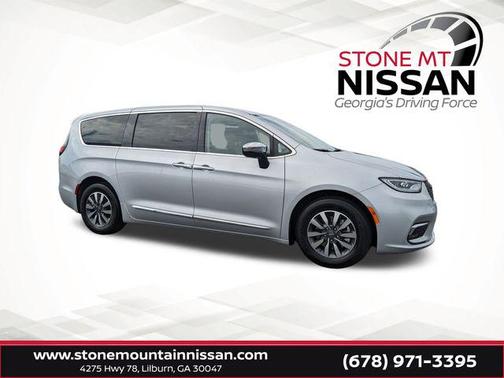 2023 Chrysler Pacifica Hybrid Limited